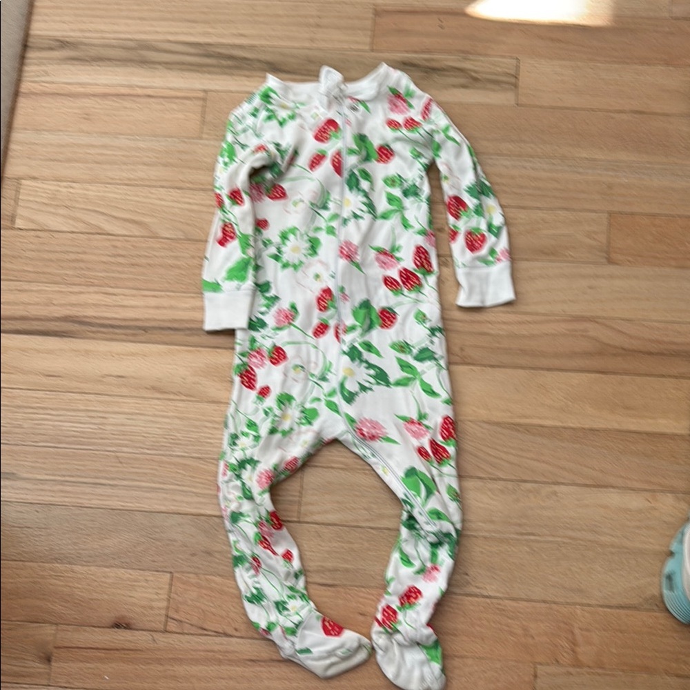 The beauford bonnet one piece strawberry fields pajamas